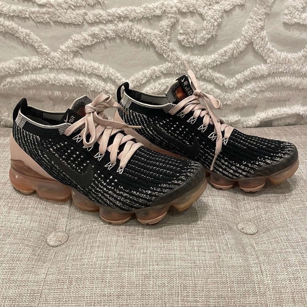 Nike Air VaporMax 3.0 Pink
Rose Black